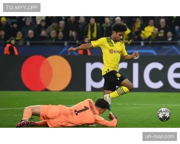 官方:多特蒙德确认阿德耶米因腿筋伤势缺席次回合比赛 官方:多特蒙德确认阿德耶米因腿筋伤势缺席次回合比赛